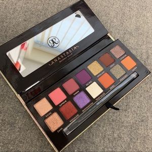 Anastasia Beverly Hills Jackie Aina Palette